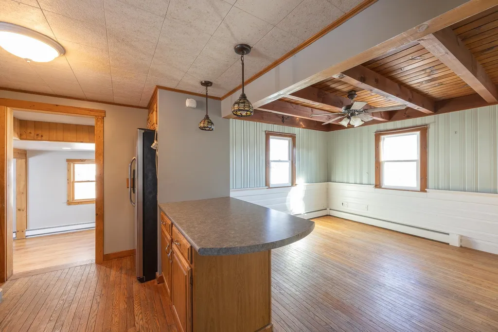 81 Washington Street Rochester NH 03867