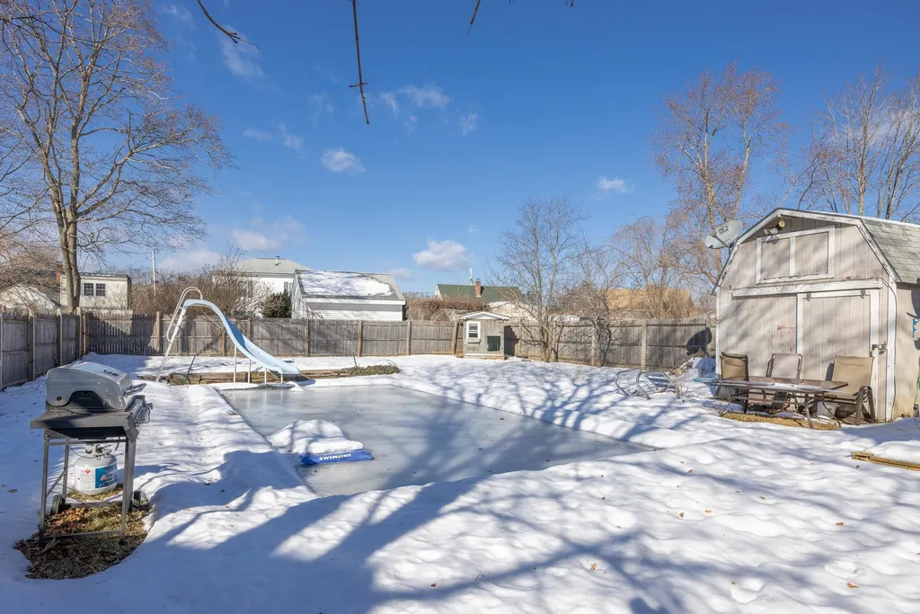 81 Washington Street Rochester NH 03867