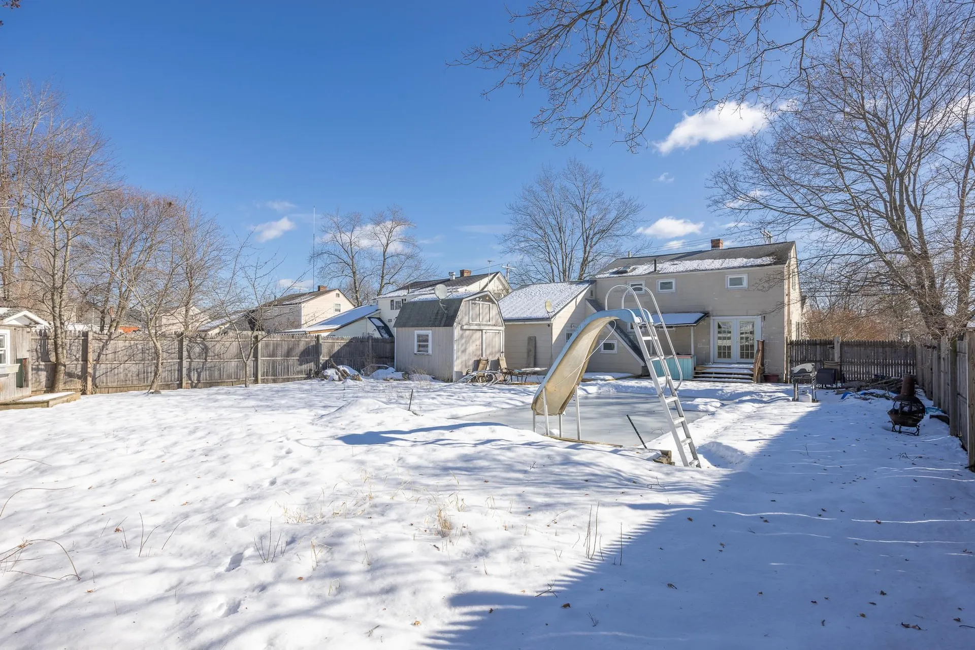 81 Washington Street Rochester NH 03867