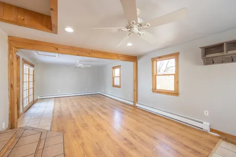 81 Washington Street Rochester NH 03867