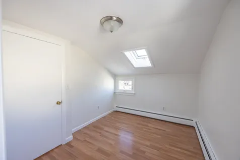 81 Washington Street Rochester NH 03867