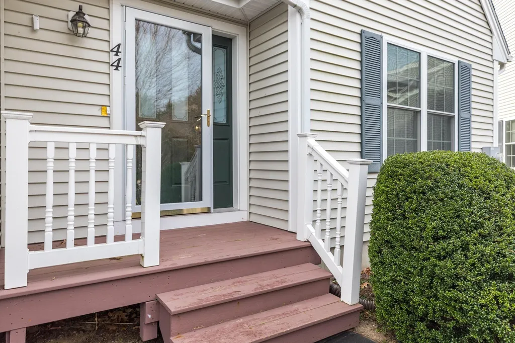 44 Morrison Lane Dover NH 03820