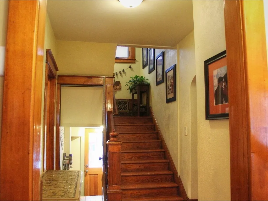 75 Scarff Avenue Burlington VT 05401