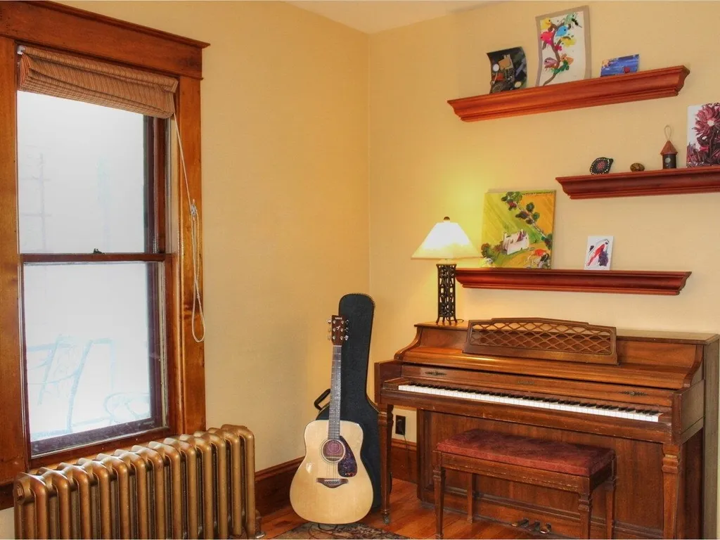 75 Scarff Avenue Burlington VT 05401