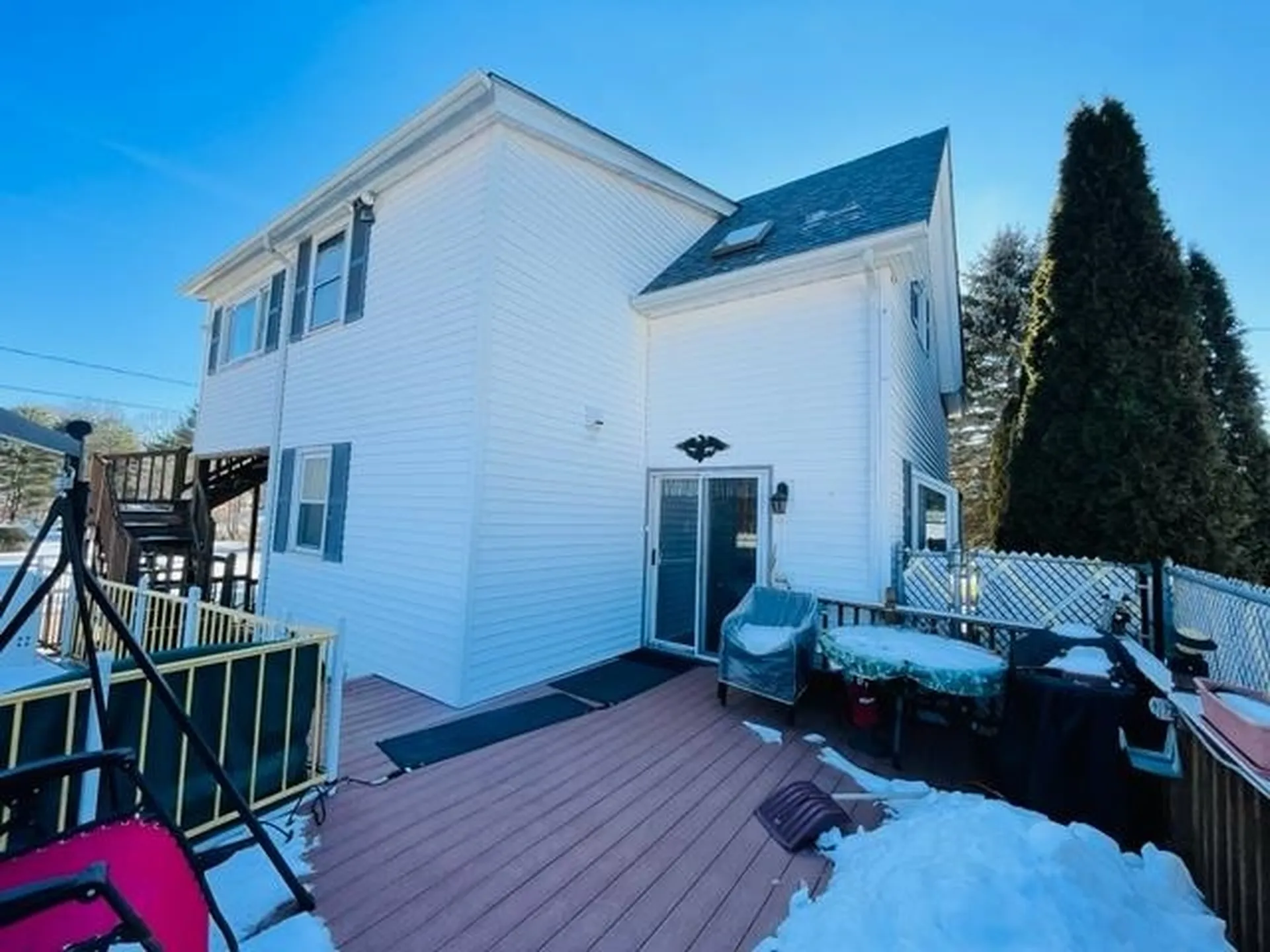 32 Main Street Raymond NH 03077