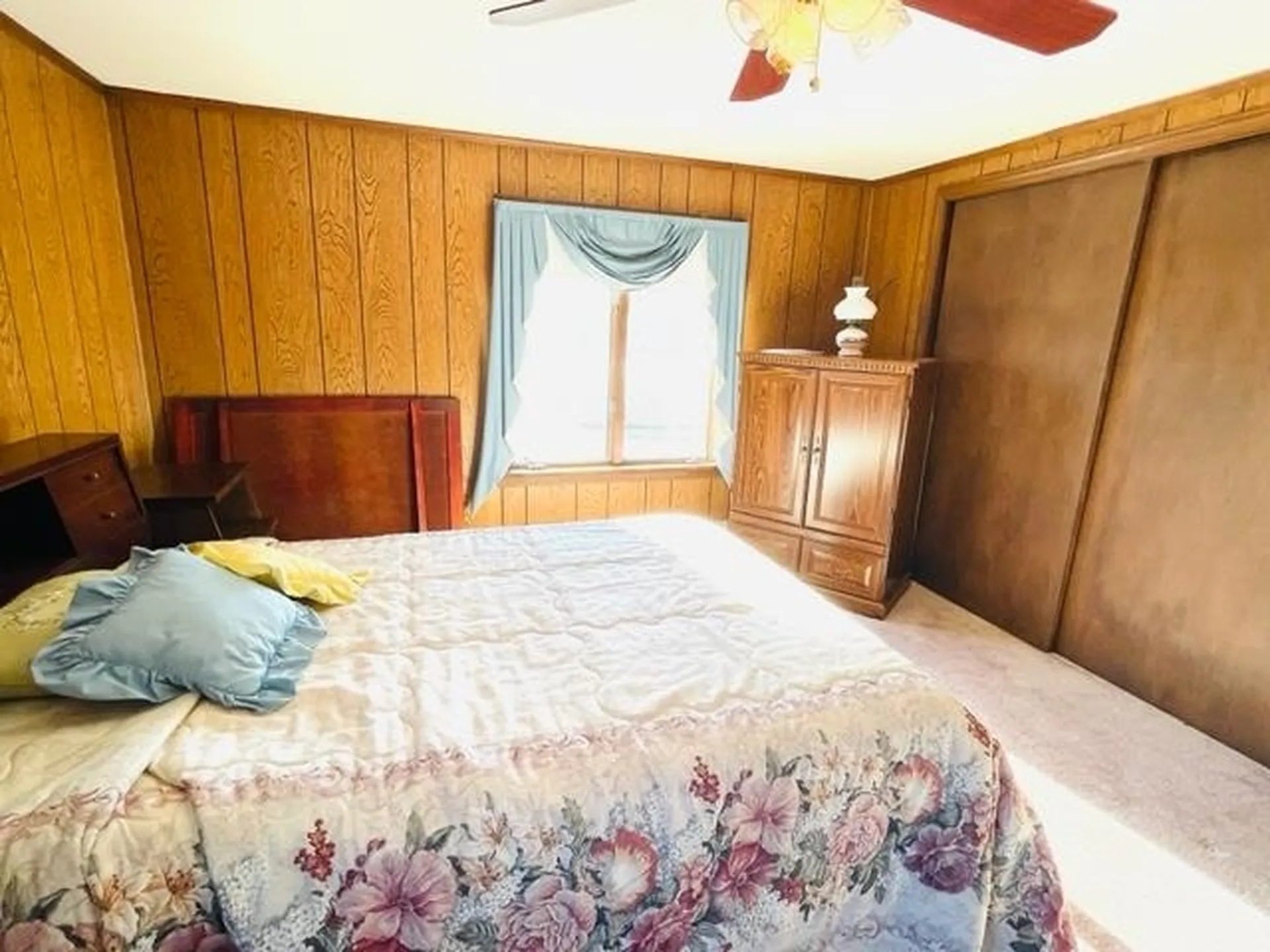 32 Main Street Raymond NH 03077