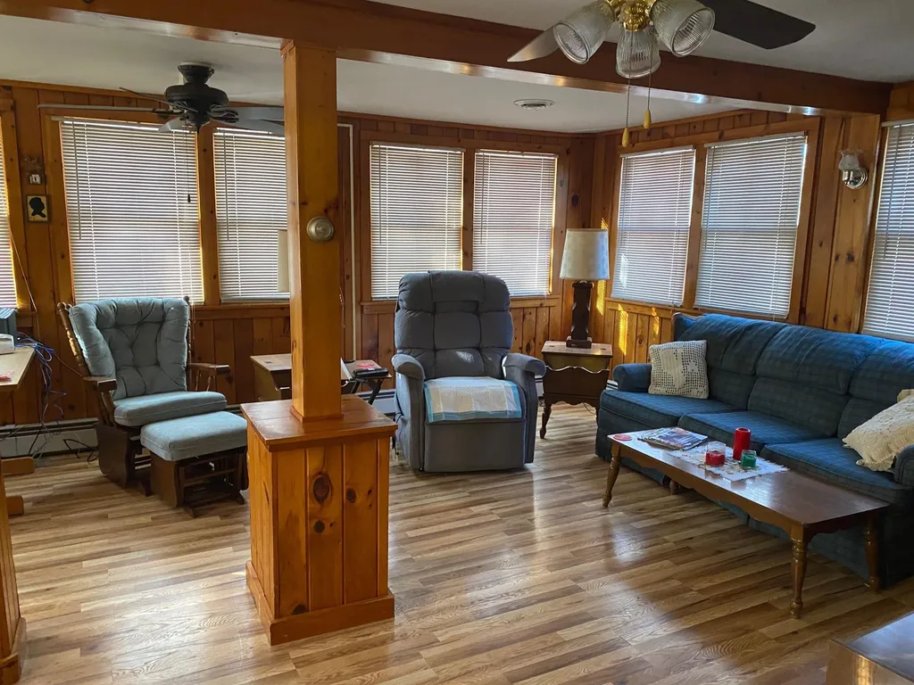 31 Harbour Road Bennington VT 05201