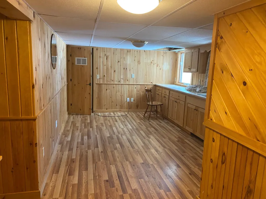 31 Harbour Road Bennington VT 05201