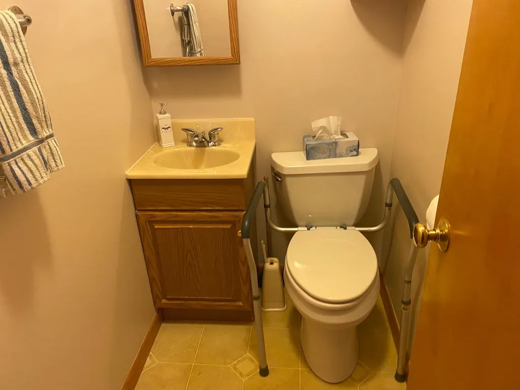 31 Harbour Road Bennington VT 05201