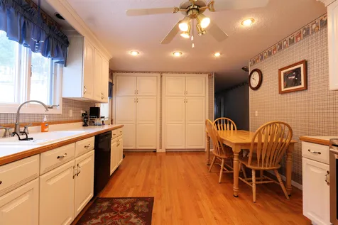 172 Lawrence Circle St. Johnsbury VT 05819