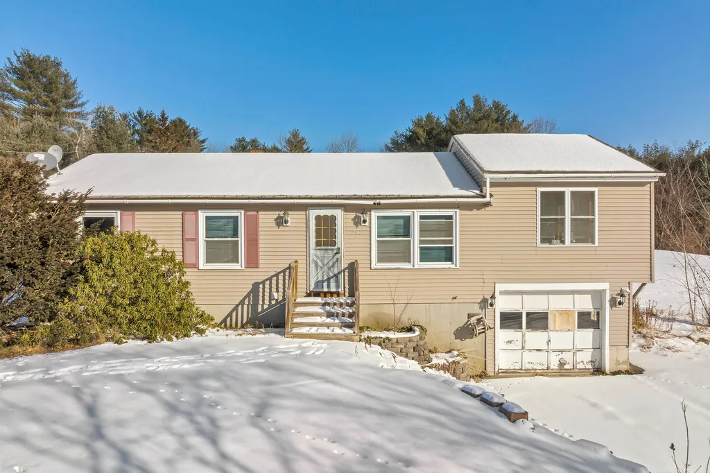 147 Spring Street Farmington NH 03835
