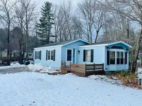 9 Agent Road Raymond NH 03077