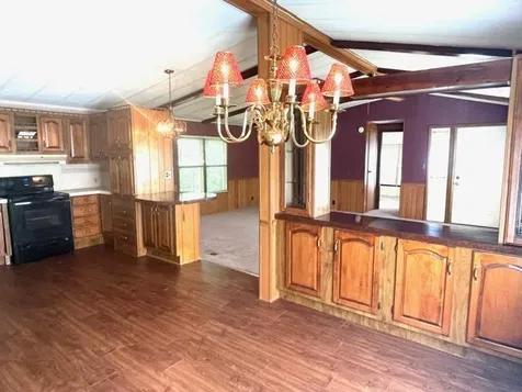 9 Agent Road Raymond NH 03077