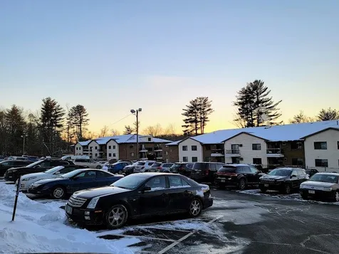 128 Mammoth Road Hooksett NH 03106