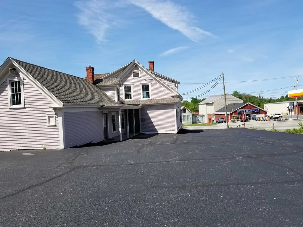 198 Washington Street Claremont NH 03743