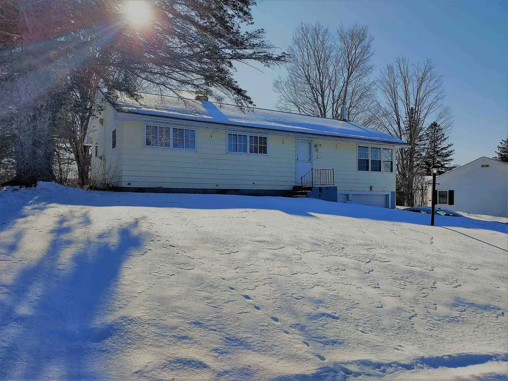 17 Philbrook Street Barre Town VT 05641-9737