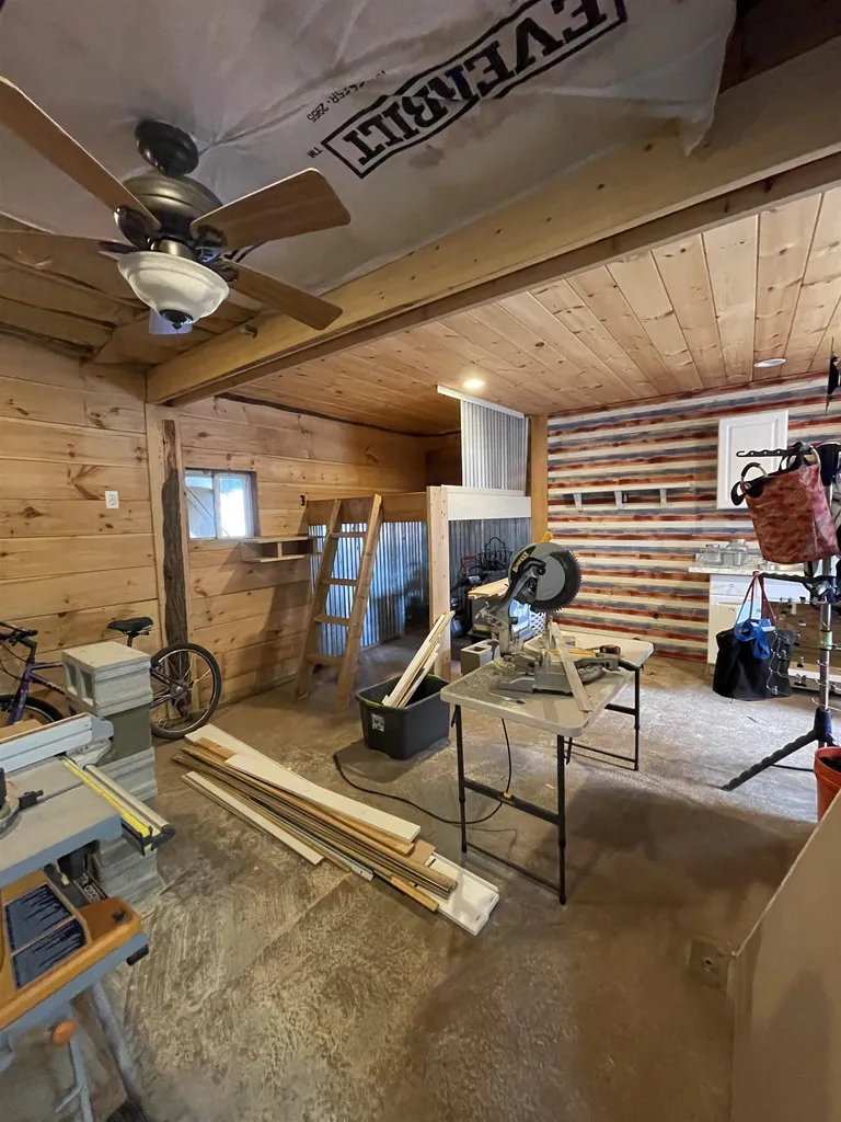 28 Cross Road Sandown NH 03873