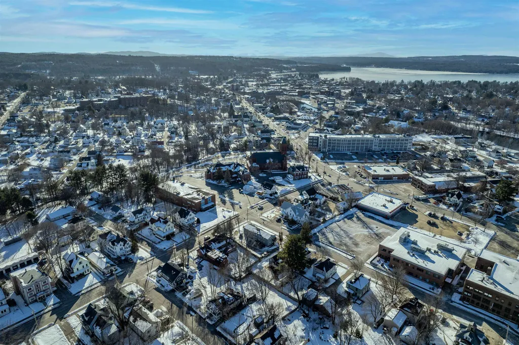 5 Dewey Street Laconia NH 03246