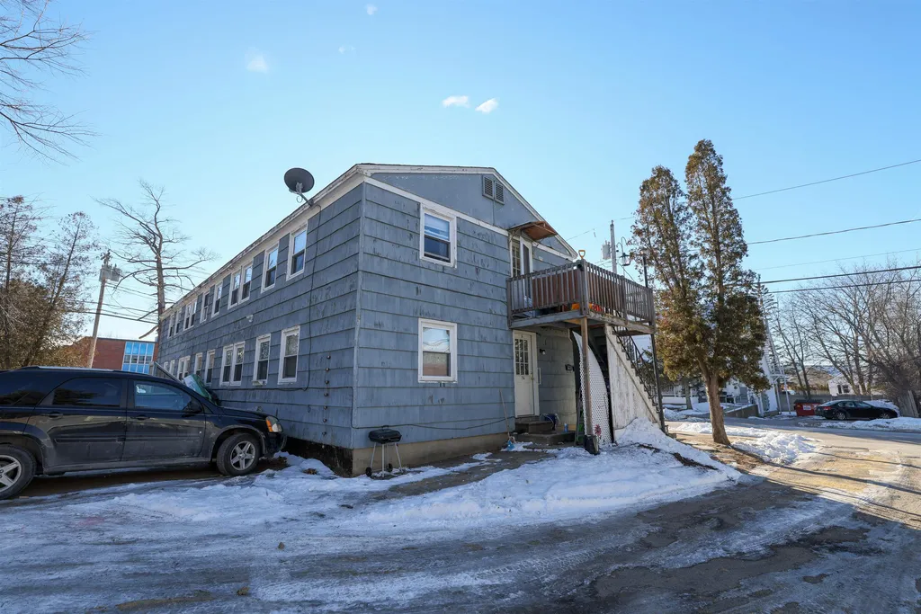 5 Dewey Street Laconia NH 03246