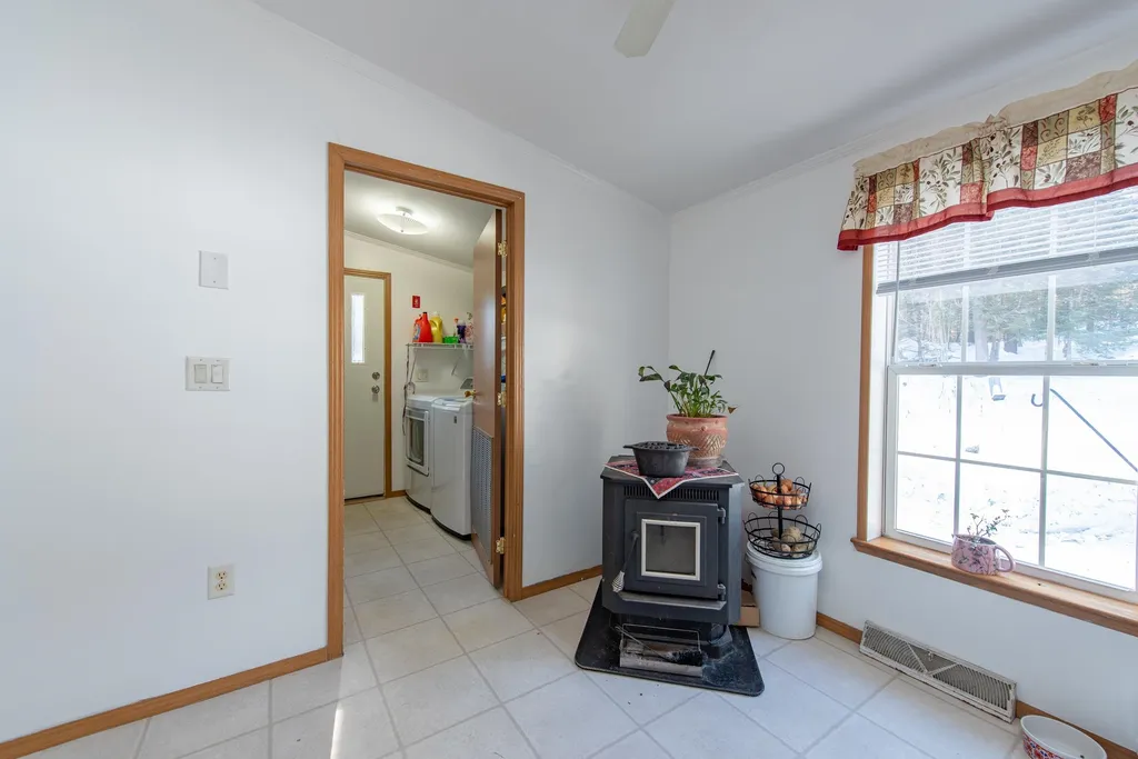 870 Us Route 4 Danbury NH 03230