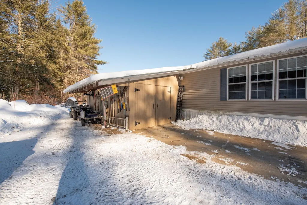 870 Us Route 4 Danbury NH 03230
