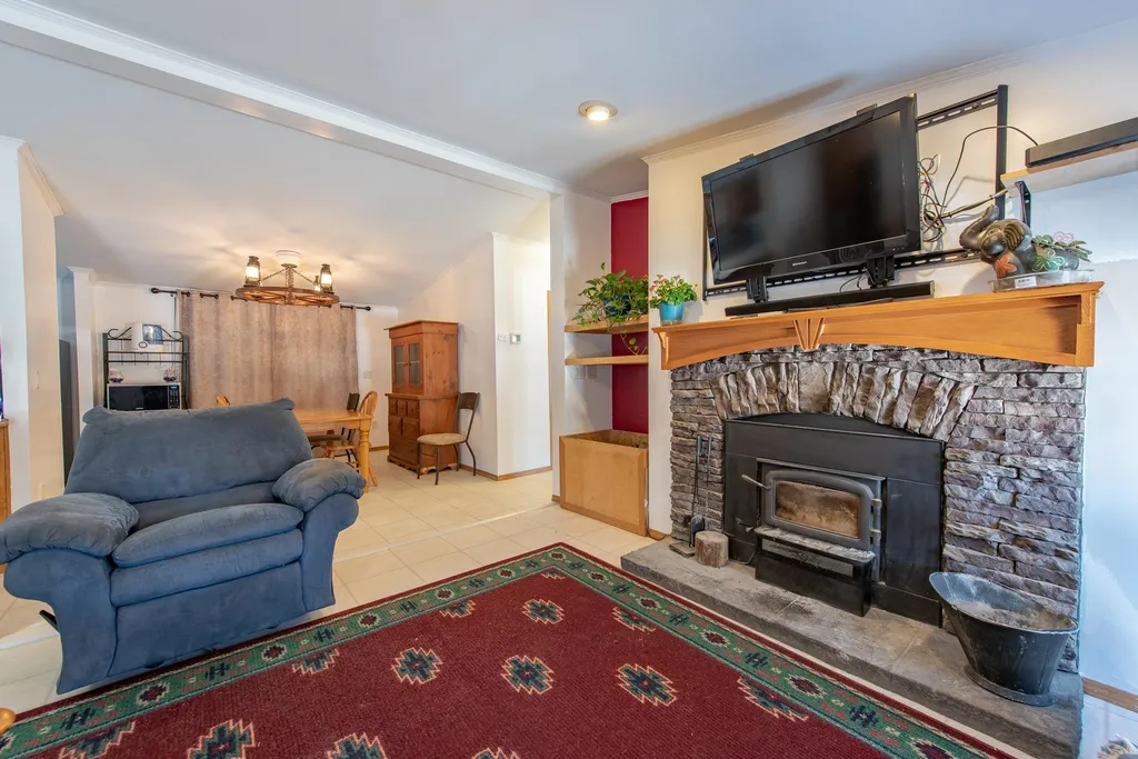 870 Us Route 4 Danbury NH 03230