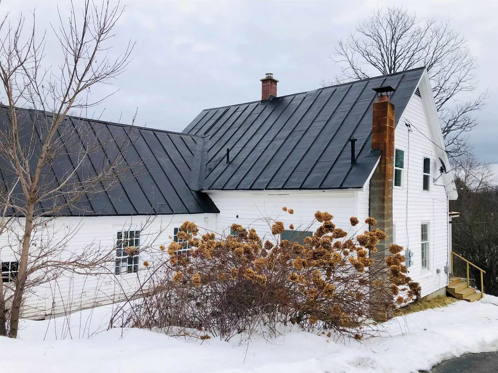 78 S Pleasant Street Bradford VT 05033