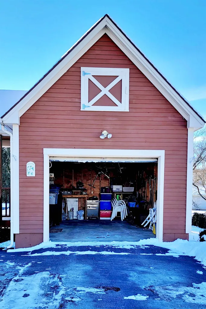 42 Bowman Road Vergennes VT 05491