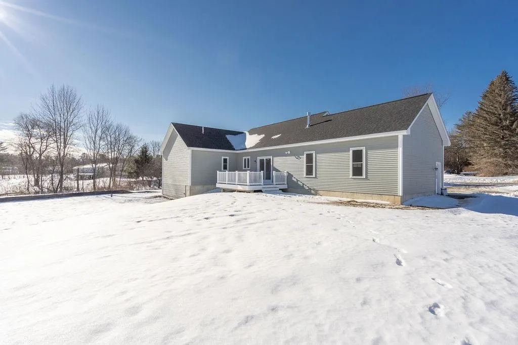 456 Josiah Bartlett Road Concord NH 03301
