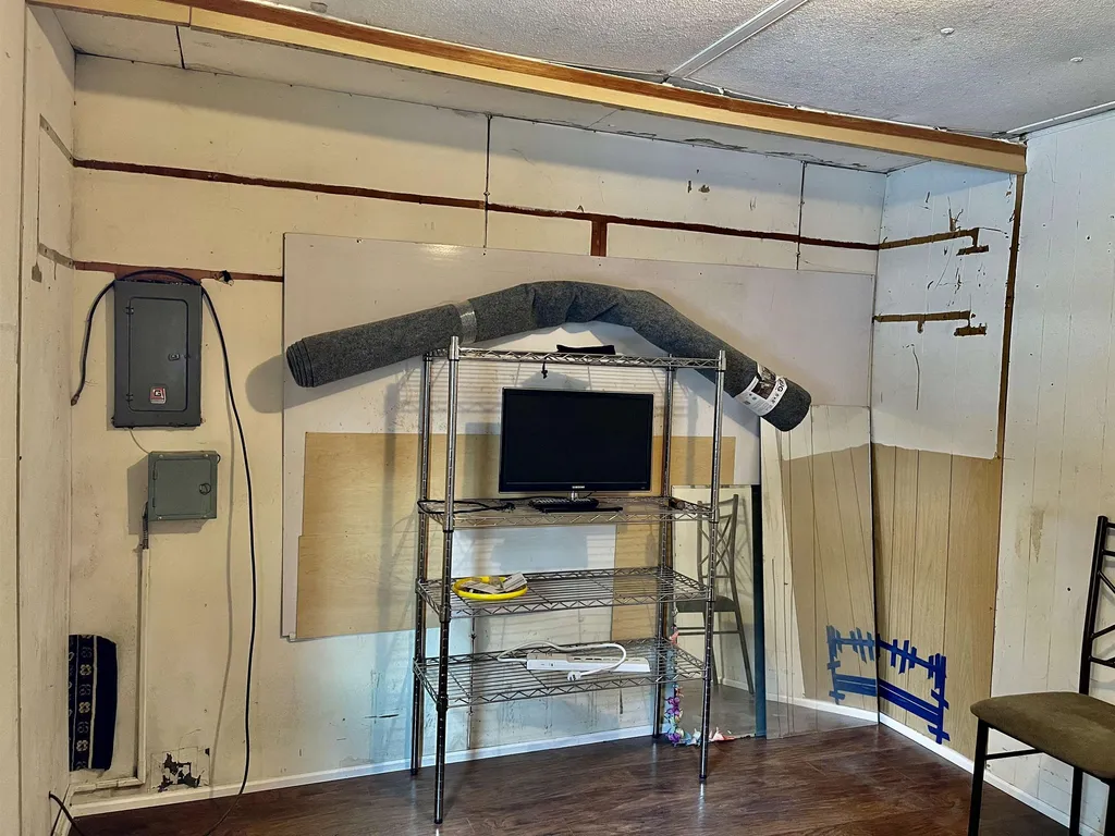 23 Cheryl Street Nashua NH 03062