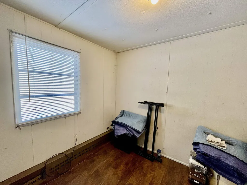 23 Cheryl Street Nashua NH 03062