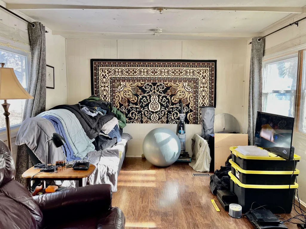 23 Cheryl Street Nashua NH 03062