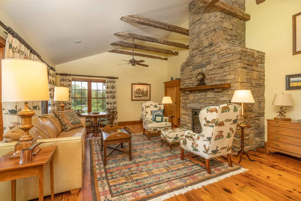 589 College Hill Road Woodstock VT 05091