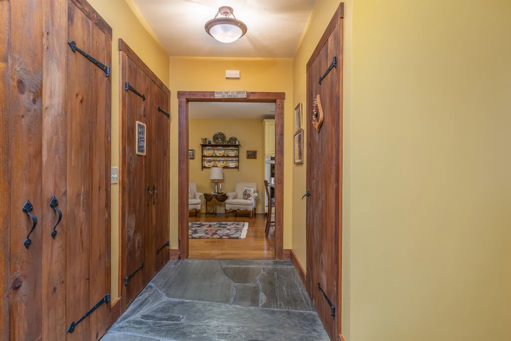 589 College Hill Road Woodstock VT 05091