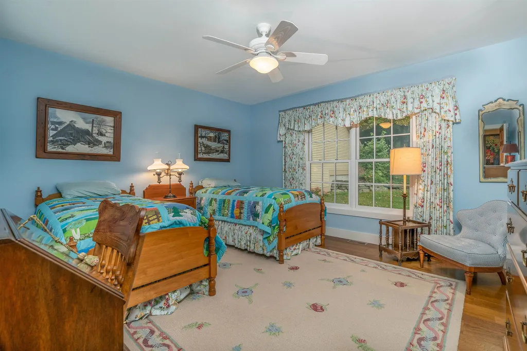 589 College Hill Road Woodstock VT 05091