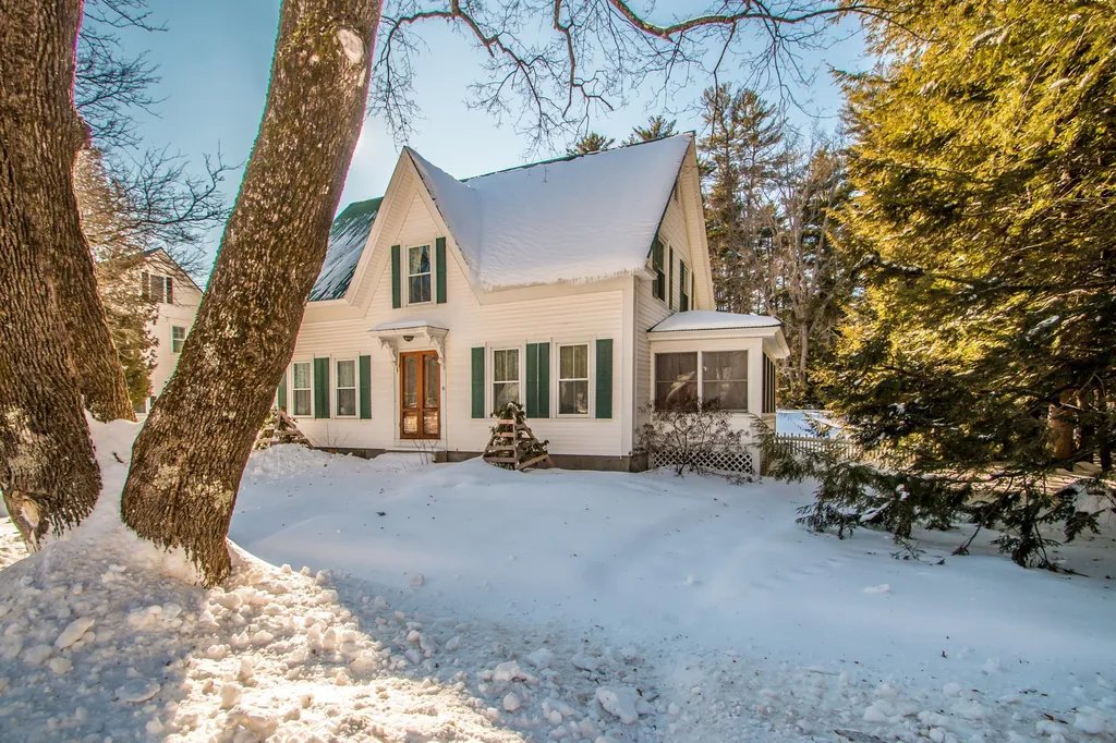47 Elm Street Fryeburg ME 04037