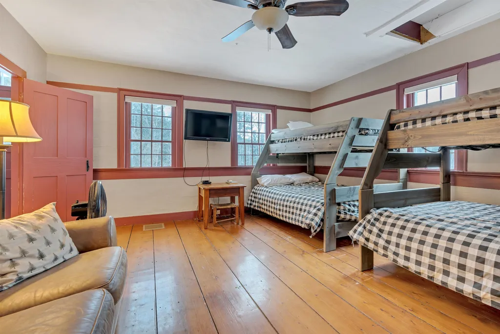 67 Grassy Lane Woodstock VT 05091
