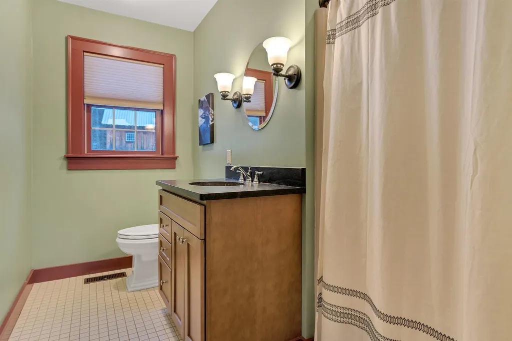 67 Grassy Lane Woodstock VT 05091