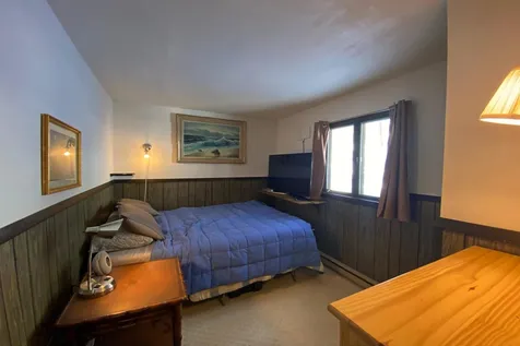 401 Sherwood Drive Mendon VT 05701