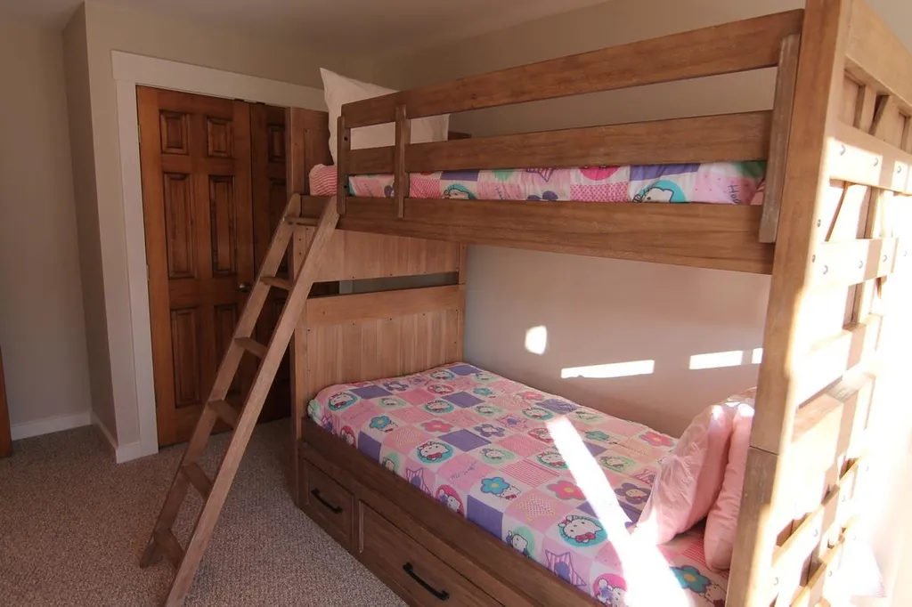 14B Bridgeview Road Lincoln NH 03251