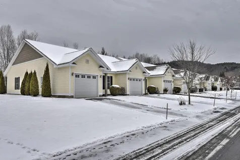 28 Owens Drive Swanzey NH 03446