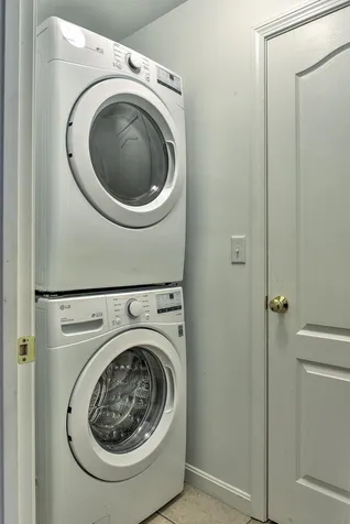 28 Owens Drive Swanzey NH 03446