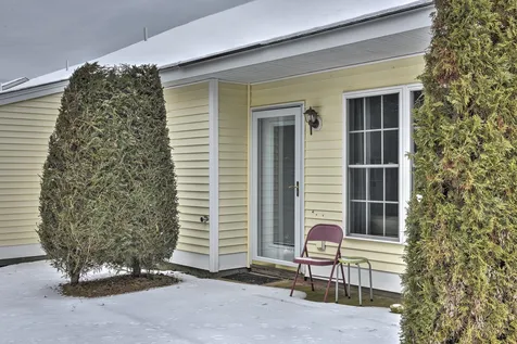 28 Owens Drive Swanzey NH 03446