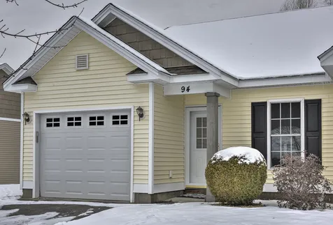 28 Owens Drive Swanzey NH 03446