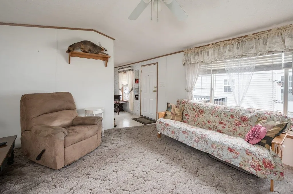 12 Blackberry Place Kittery ME 03904