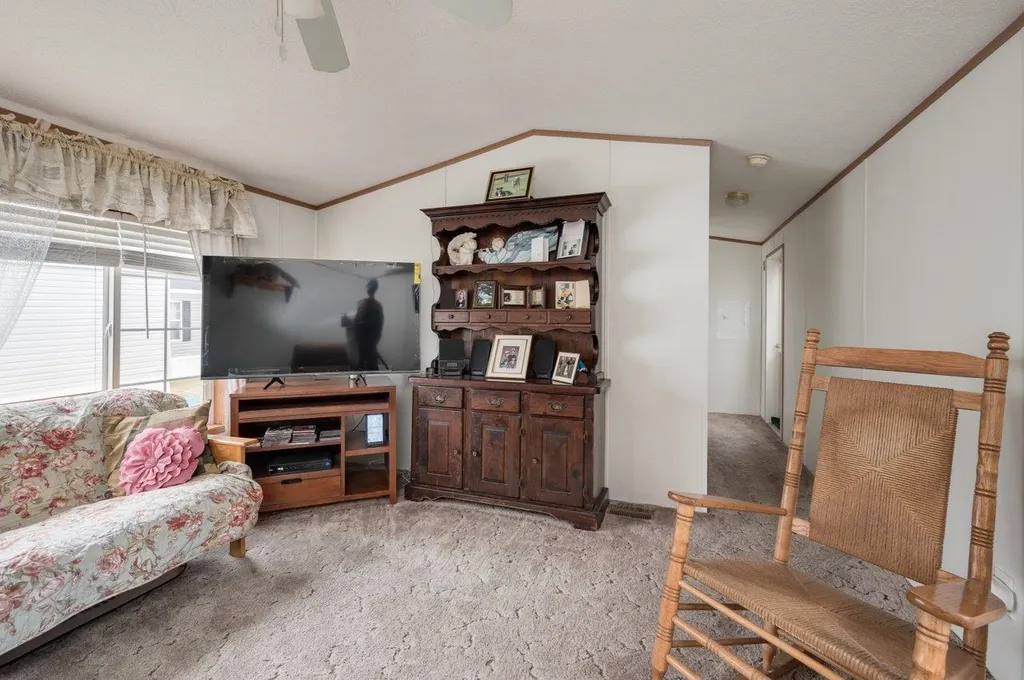 12 Blackberry Place Kittery ME 03904