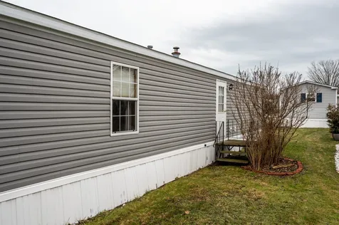 12 Blackberry Place Kittery ME 03904