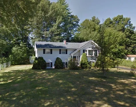 28 Edinburgh Drive Nashua NH 03062