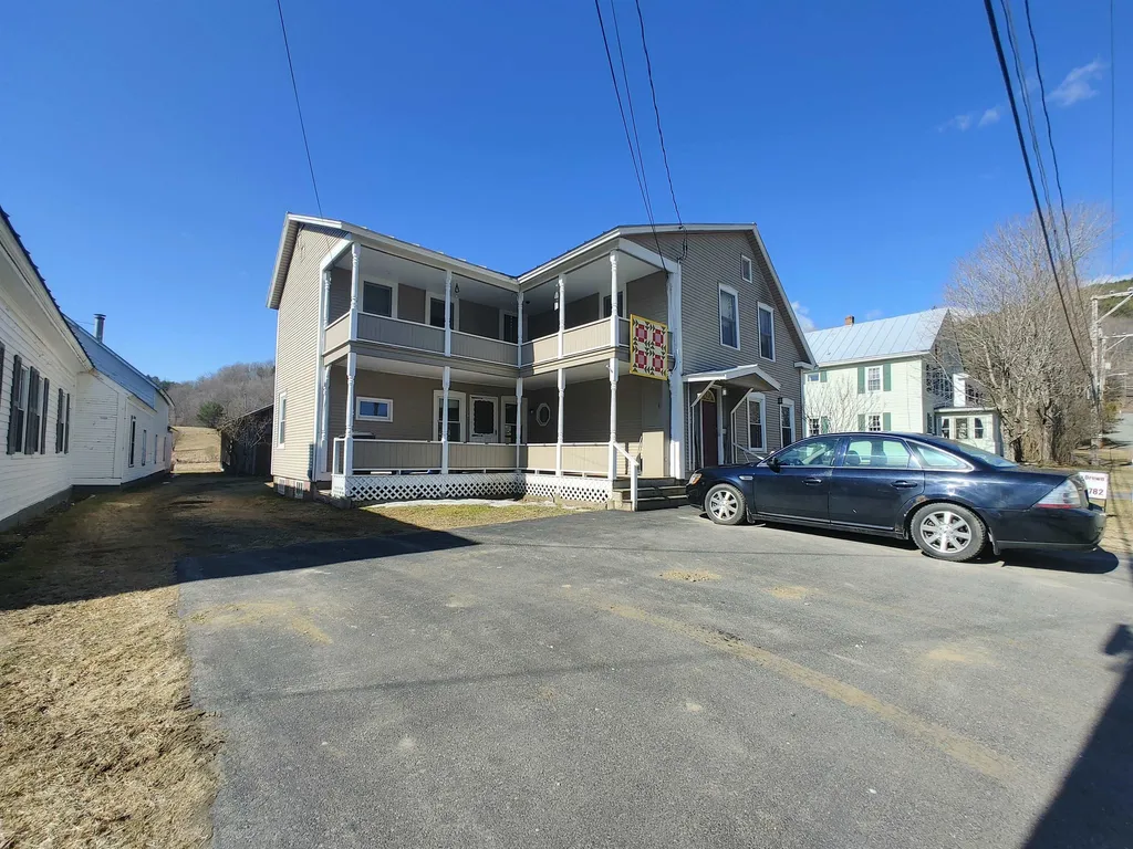 13 Maple Avenue Chelsea VT 05038