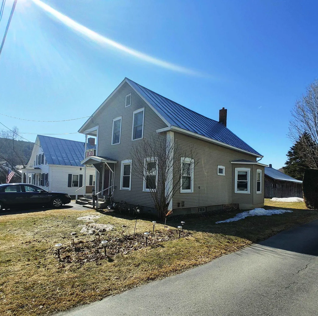 13 Maple Avenue Chelsea VT 05038